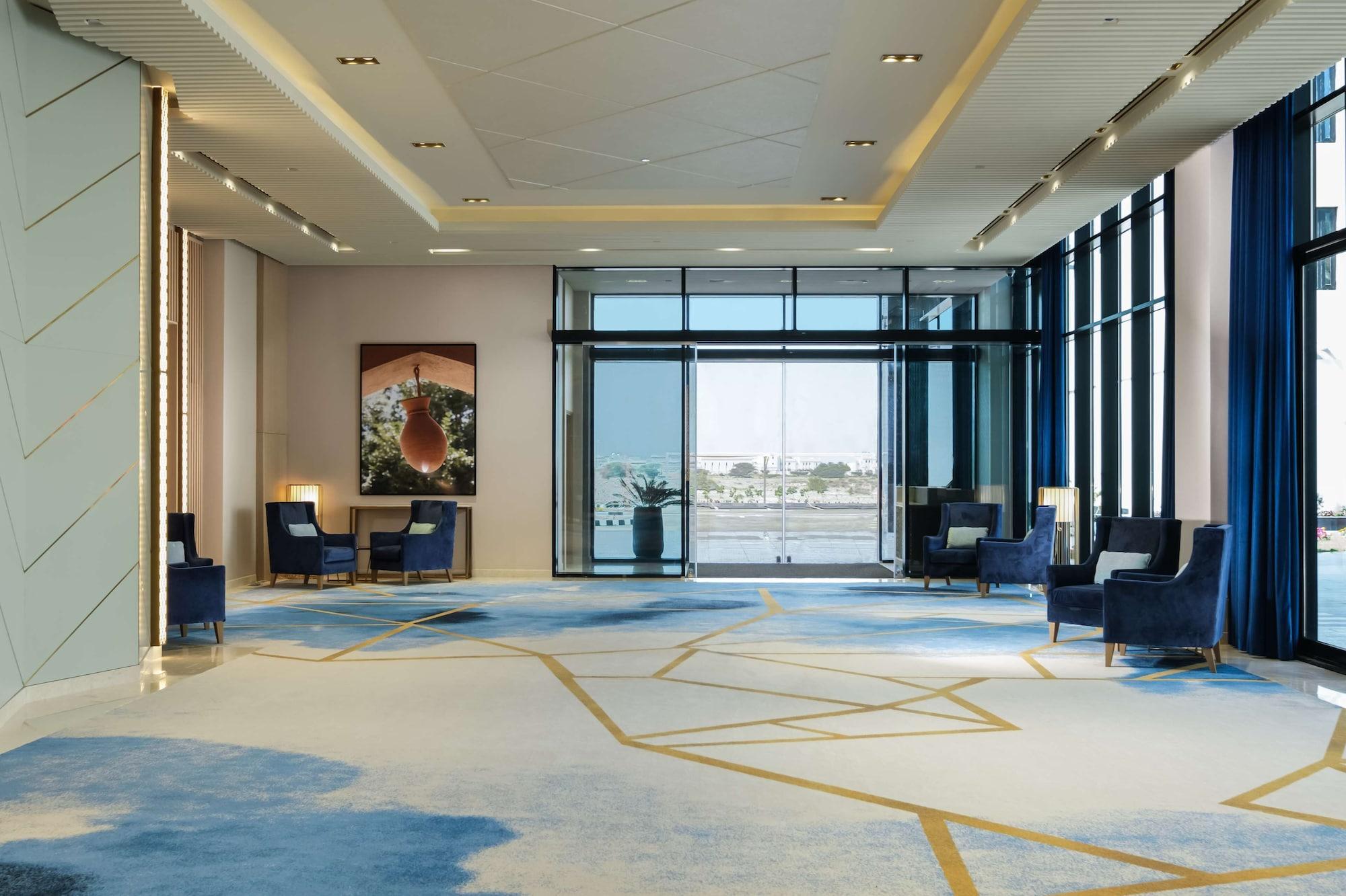 Maani Muscat Hotel & Suites Bagian luar foto