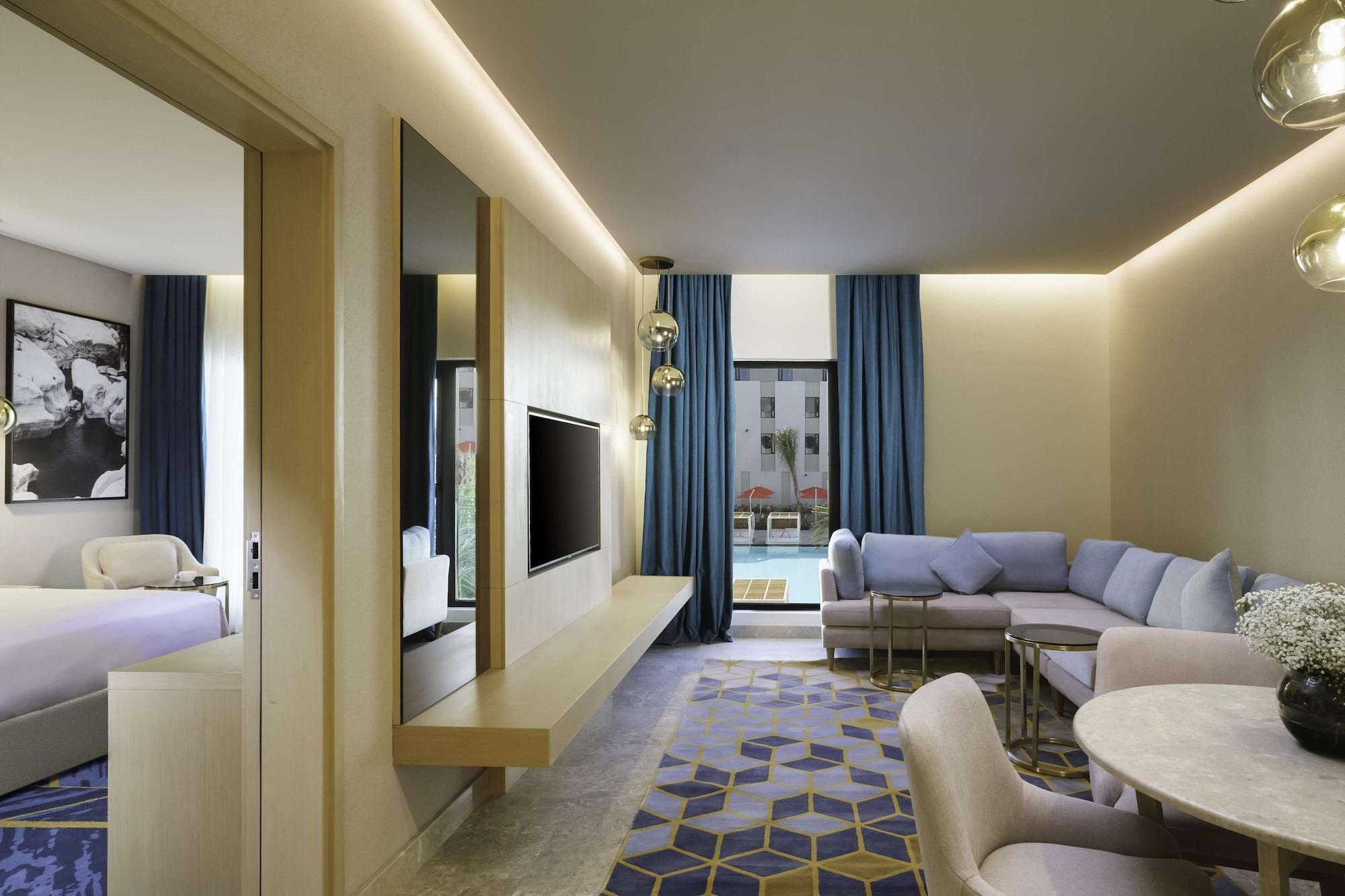 Maani Muscat Hotel & Suites Bagian luar foto