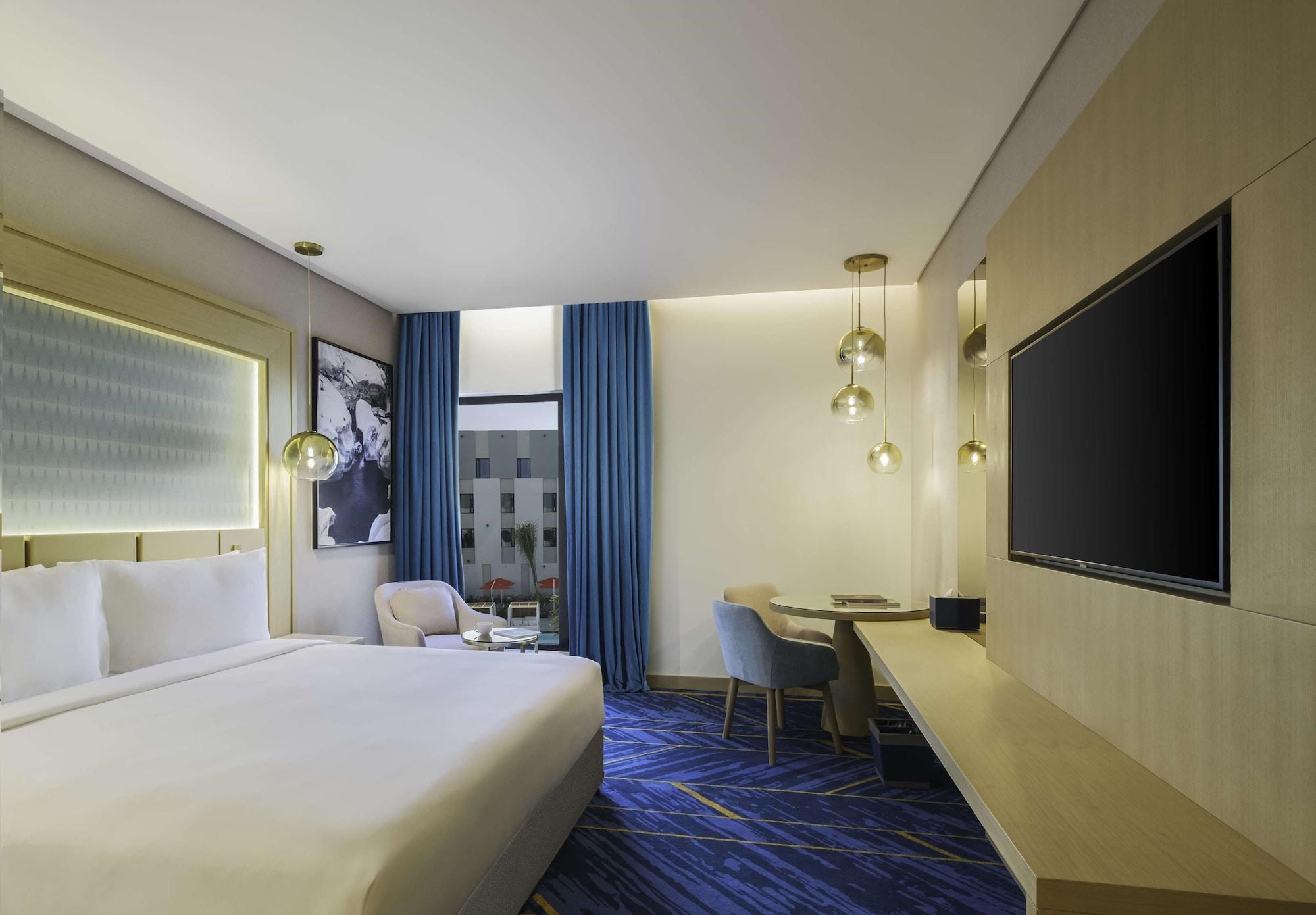Maani Muscat Hotel & Suites Bagian luar foto