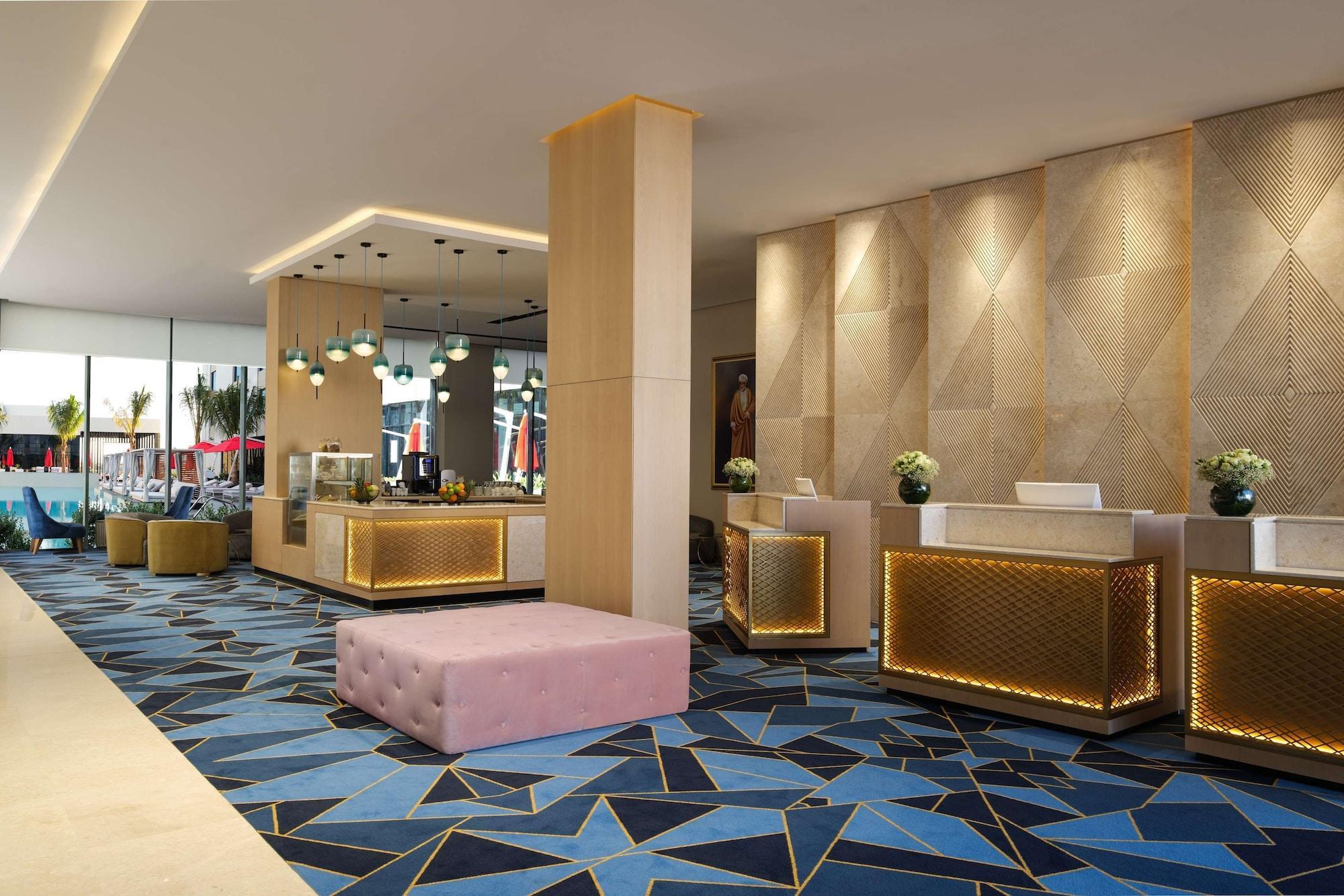 Maani Muscat Hotel & Suites Bagian luar foto